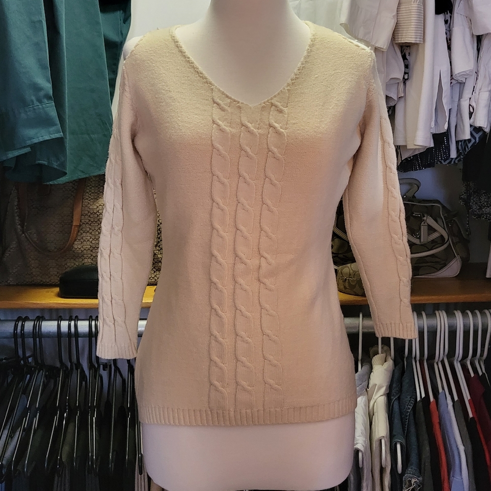 Merry Finn, cold shoulder sweater, S cream